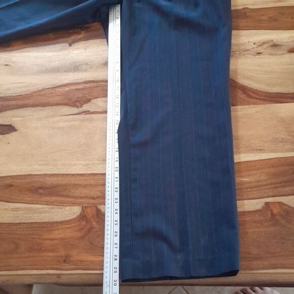 Towncraft 35% Worsted Wool blend pantsuit - Picture 10 of 16